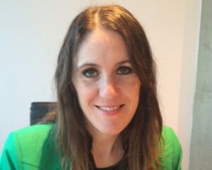 RAVEAU Hübner, Isabel